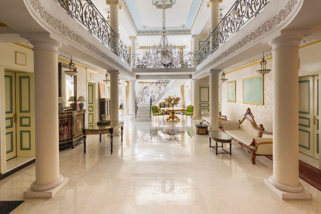 Marble Doors For A Luxury Look At Home